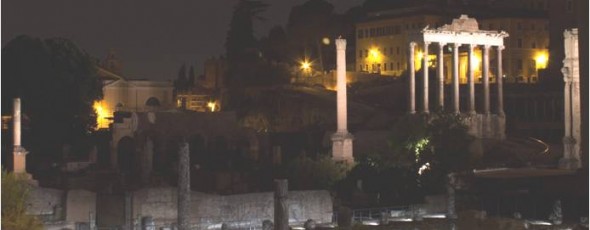 La luna sul Foro Romano